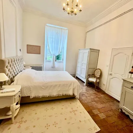 Hébergement de vacances Elegant Town House-sleeps 14 *